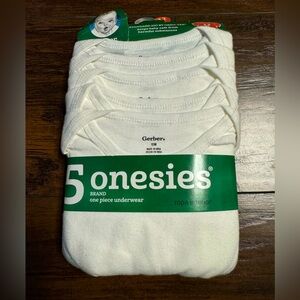 Gerber 5 Pack White Onesies Baby 12 Months One Piece Bodysuit New With Tags